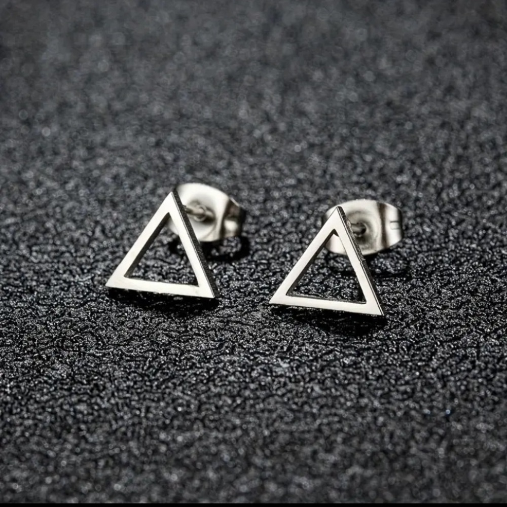 BOGO! Dainty open Triangle stud Earrings in Color Silver - NEW Boutique - Picture 2 of 4